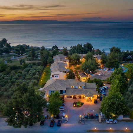 Lesse Hotel Chaniotis Exterior foto